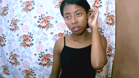 joliekah27 online show from March 10, 6:49 am