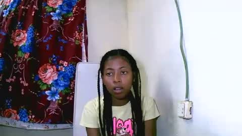 joliekah27 online show from January 24, 6:35 pm