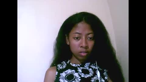 joliekah27 online show from April 27, 9:23 pm