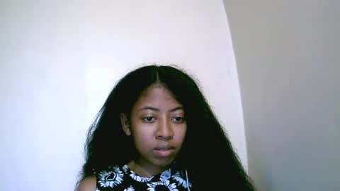 joliekah27 online show from June 1, 7:15 pm