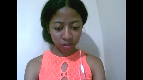 joliekah27 online show from April 25, 6:49 pm