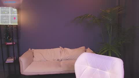 Polly  online show from November 10, 8:31 am