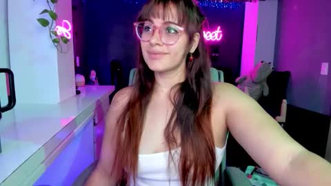 Snapshot of joselynsweet chatting on September 22, 1:04 am Sofia Garcia online show from September 22, 1:04 am