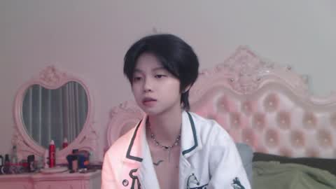 joycekay online show from April 24, 9:17 pm