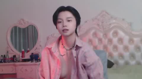 joycekay online show from April 27, 8:50 pm