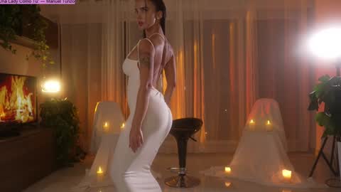 Jennifer Diaz online show from November 6, 7:20 pm