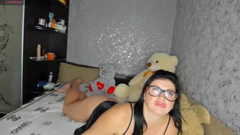 Ju  lia online show from October 8, 7:13 am