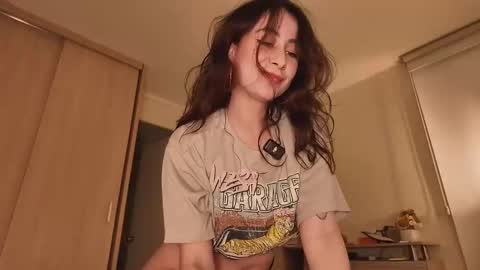 juanilla99 online show from January 8, 3:54 am