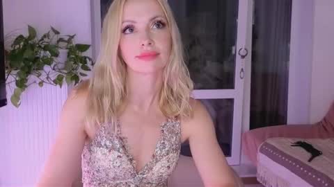 Goddess Julia online show from September 8, 7:02 pm