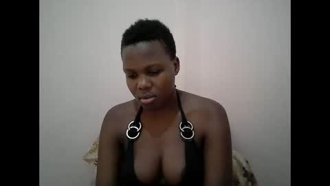 juicy_bella2 online show from September 12, 7:50 am