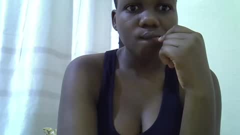 juicy_bella2 online show from October 16, 7:22 am