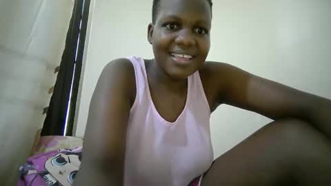 juicy_bella2 online show from October 12, 9:12 am