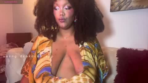 juicy_janet online show from April 17, 3:47 pm