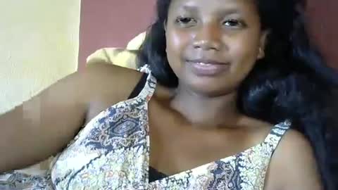 Snapshot of juicy_pretty chatting on March 7, 10:13 am stellah online show from March 7, 10:13 am
