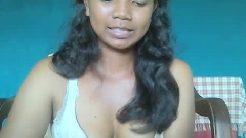 Snapshot of juicy_pretty chatting on January 16, 8:43 am stellah online show from January 16, 8:43 am