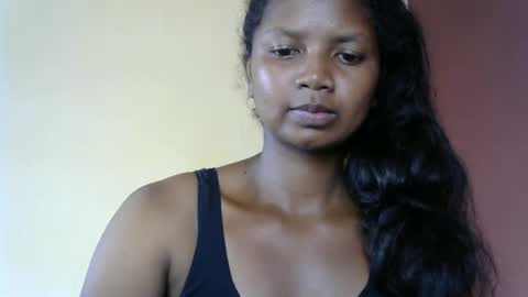 Snapshot of juicy_pretty chatting on February 24, 10:24 am stellah online show from February 24, 10:24 am