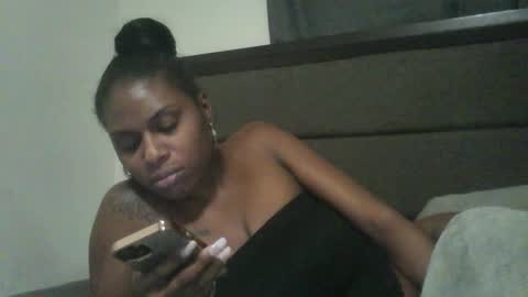 JuicyExotic online show from November 6, 1:17 pm