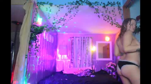 juicyjayxxx69 online show from February 18, 5:17 am