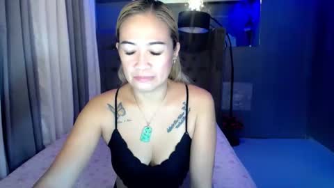 Den  online show from April 25, 6:49 pm