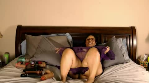 Juicy Teacher online show from April 21, 1:42 am