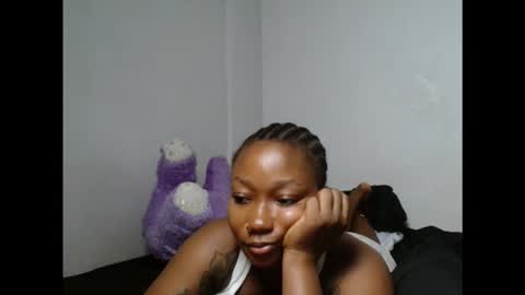 juicyxpink online show from November 9, 5:14 am