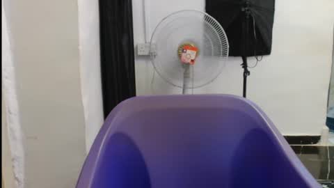 juicyxpink online show from June 10, 3:49 am