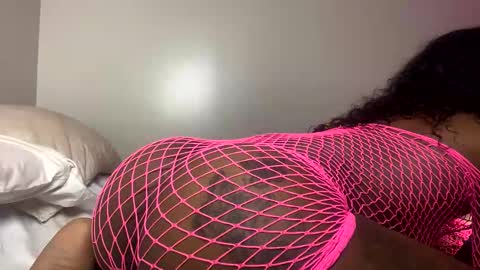 juicyy_mochaa online show from January 15, 9:43 pm