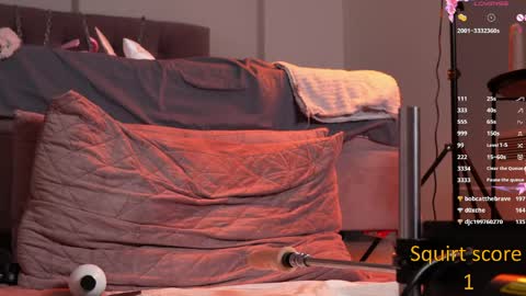 Julcy online show from April 22, 2:52 am