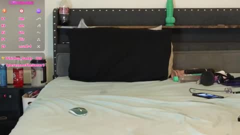 Julesss online show from November 13, 7:51 am