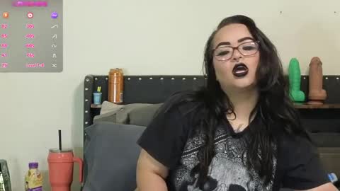 Julesss online show from May 2, 7:22 am