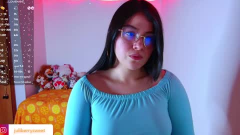 Juliana online show from April 24, 2:14 am