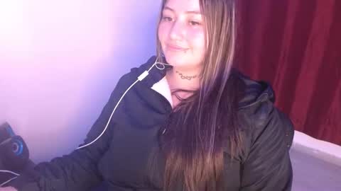 Snapshot of juli_69 chatting on February 26, 5:57 am Juliana Torres online show from February 26, 5:57 am