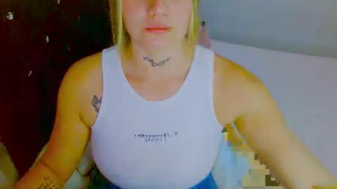  Juliana Torres  online show from November 2, 9:40 pm