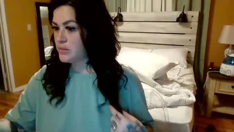 Snapshot of julianaxxxrose chatting on March 3, 2:31 pm Texas Mamasita online show from March 3, 2:31 pm