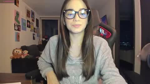 Jeimy Help me to reach 100 thumbs up online show from September 21, 1:59 am