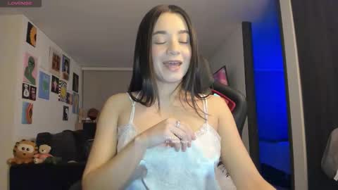 Jeimy Help me to reach 100 thumbs up online show from October 5, 1:32 am