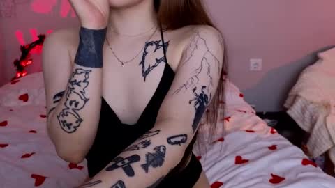 julidropp online show from April 22, 7:33 pm