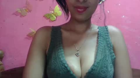 julie0612 online show from December 2, 6:59 am