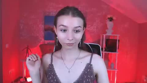 juliedaniel online show from July 27, 8:11 am