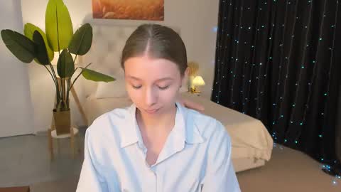 juliedaniel online show from April 22, 8:44 am