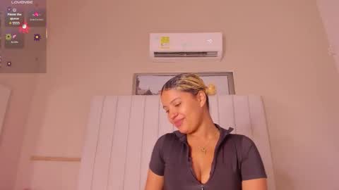 Julieta  IG juietaflower06 online show from November 14, 1:33 pm