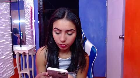 julieta_fn online show from November 18, 2:40 pm