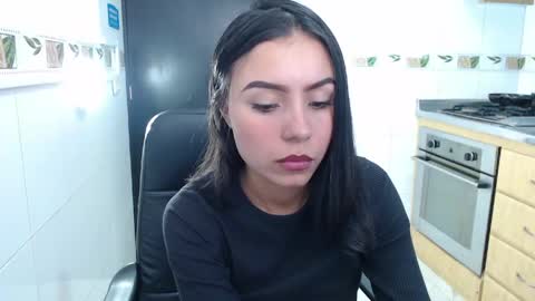 julieta_fn online show from April 23, 3:03 pm