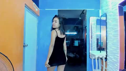 julieta_fn online show from April 22, 4:04 pm