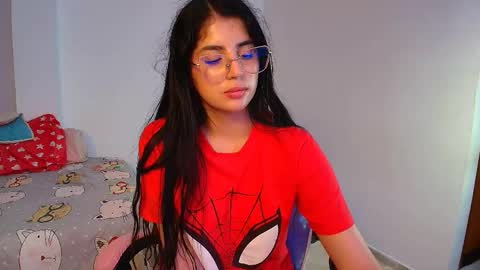 julieta_rose19 online show from May 5, 2:58 am