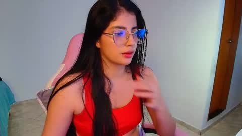 julieta_rose19 online show from April 28, 4:38 am