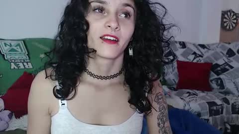 Snapshot of julietajaguar chatting on December 26, 2:37 pm Julieta Jaguar online show from December 26, 2:37 pm