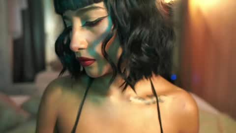 julietawinona online show from April 25, 3:42 pm