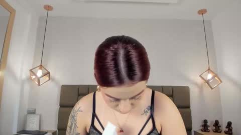 julieth_rojas online show from February 1, 3:49 am