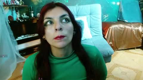    online show from April 25, 9:45 am